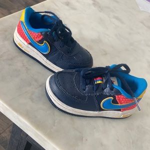 Toddler Nike Sneakers Size 7